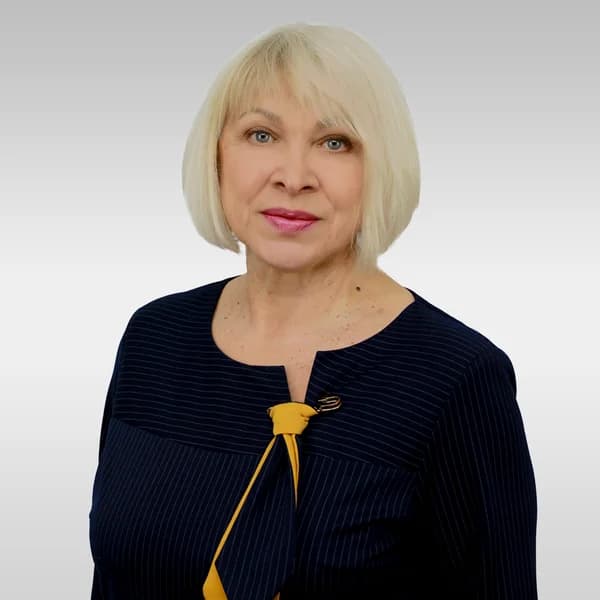 Елена Наумова