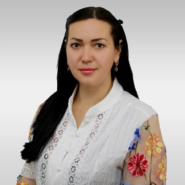 Елена Форштатова