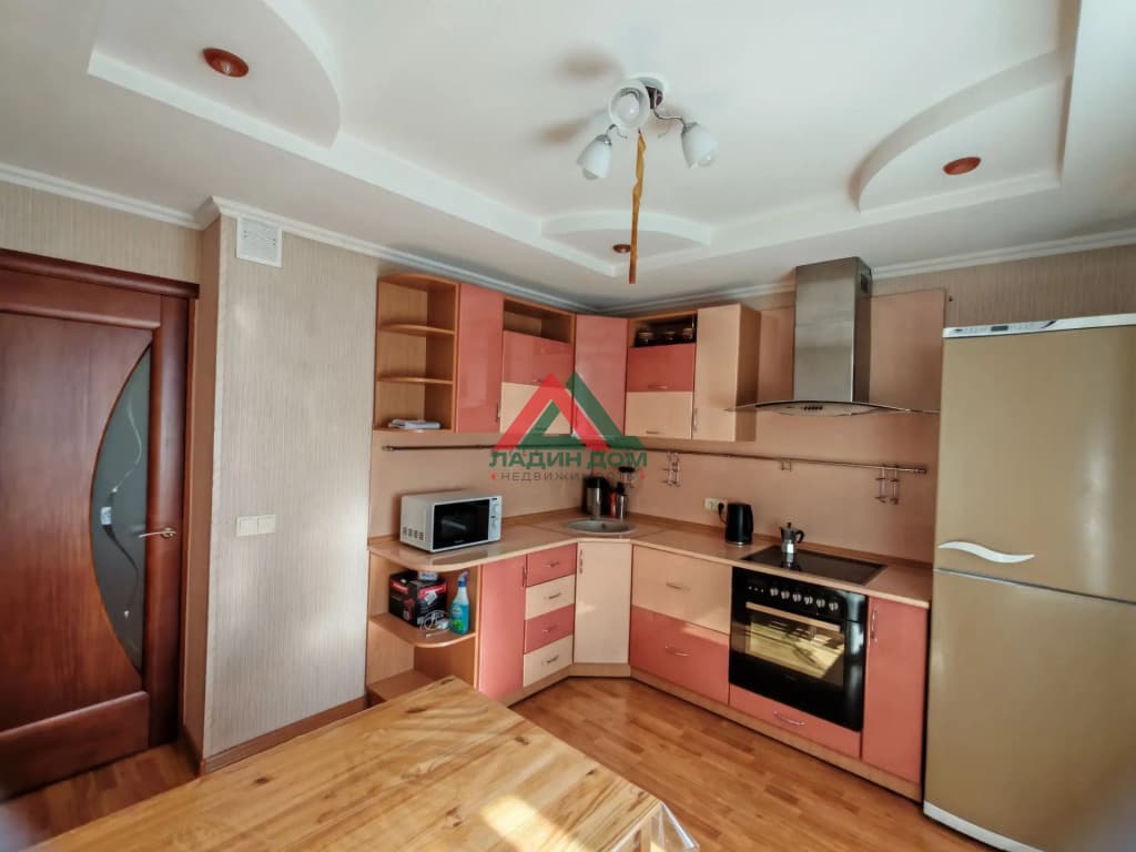 2-комнатная квартира, ул Монтажников, 5