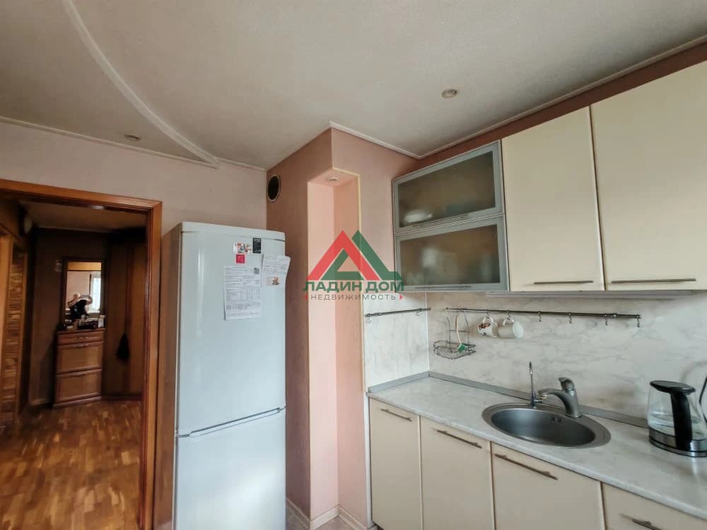 3-комнатная квартира, ул им. Дзержинского, 215