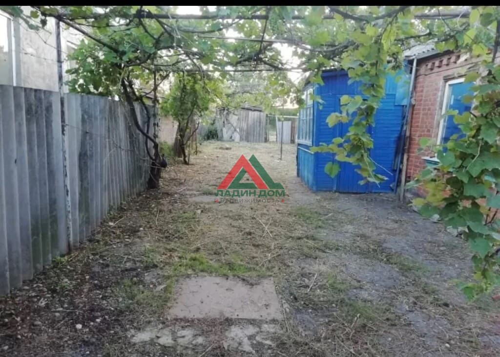 Дом с участком, ул Продольная, 11
