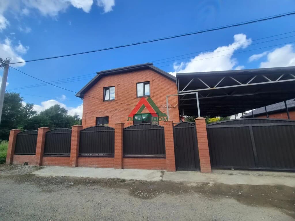 Дом с участком, ул Цветочная, 4