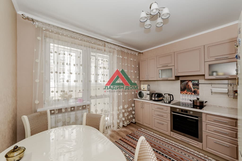 2-комнатная квартира, ул им. Цезаря Куникова, 35