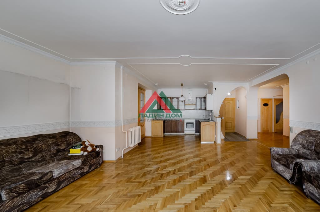 3-комнатная квартира, ул им. Академика Пустовойта, 6