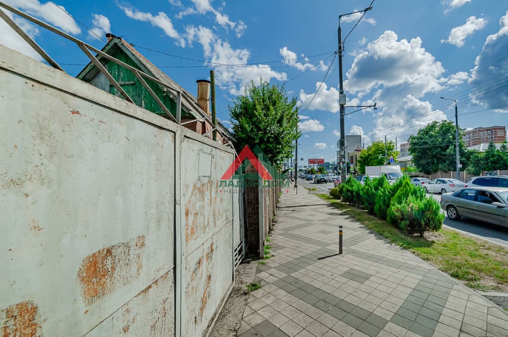 Дом с участком, ул им. Тургенева, 26