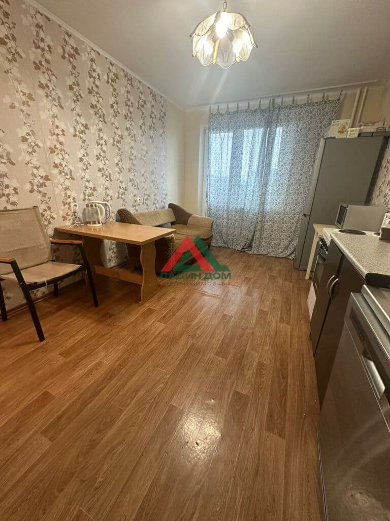 3-комнатная квартира, ул им. Котлярова Н.С., 10